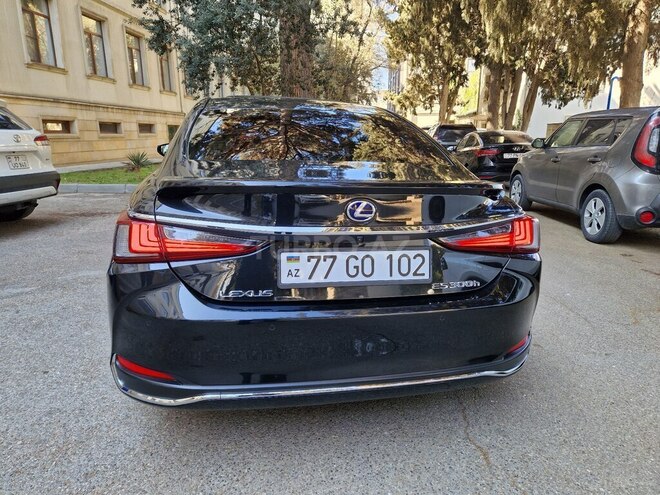 Lexus ES 300h 2021, 95,000 km - 2.5 л - Bakı