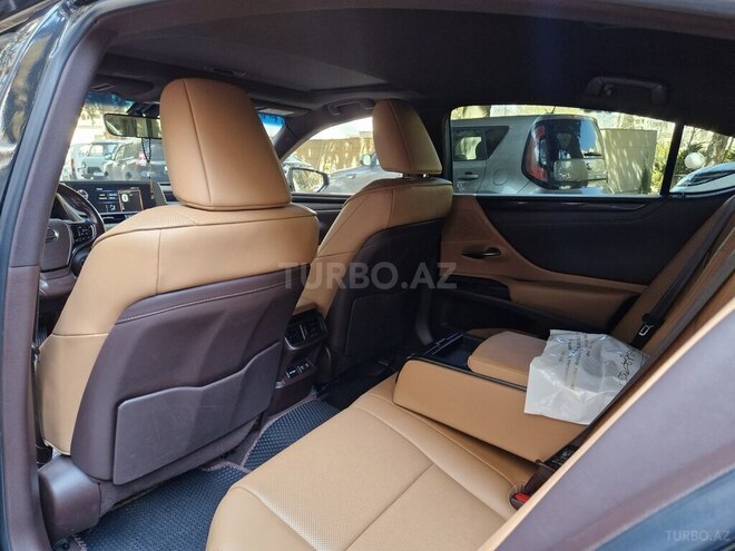 Lexus ES 300h 2021, 95,000 km - 2.5 л - Bakı
