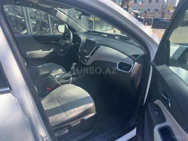 Chevrolet Equinox-4