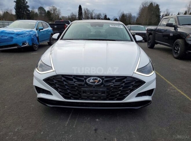 Hyundai Sonata-1