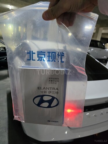Hyundai Elantra-14