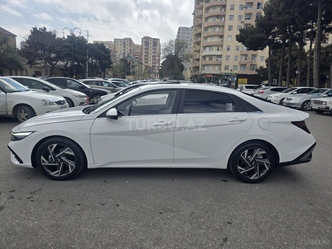 Hyundai Elantra-5