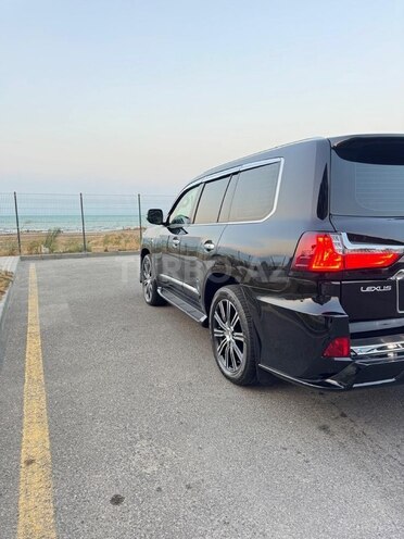 Lexus LX 570-19