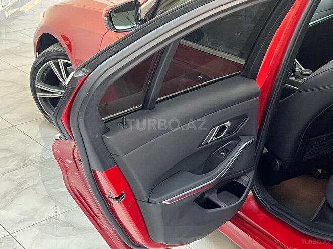 BMW 330-31