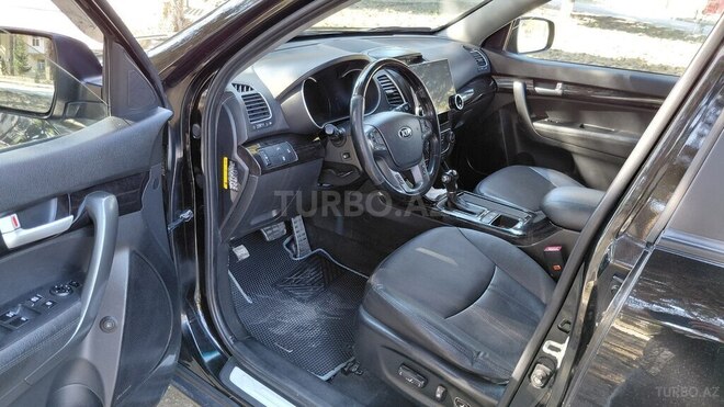 Kia Sorento-8