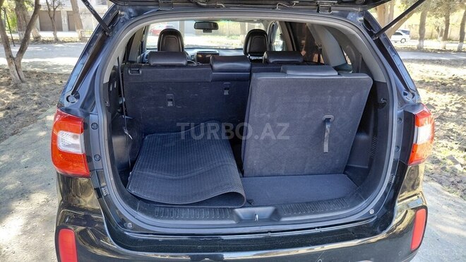 Kia Sorento-14