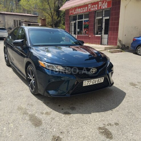 Toyota Camry-1
