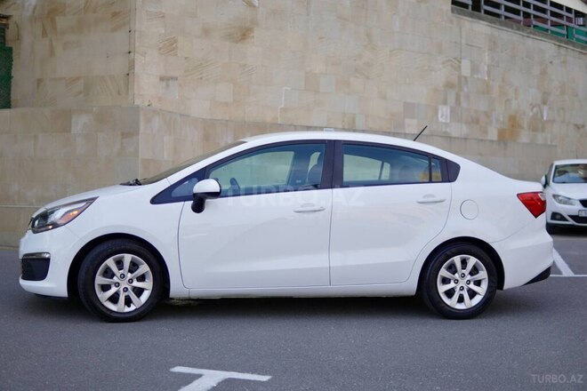 Kia Rio-4