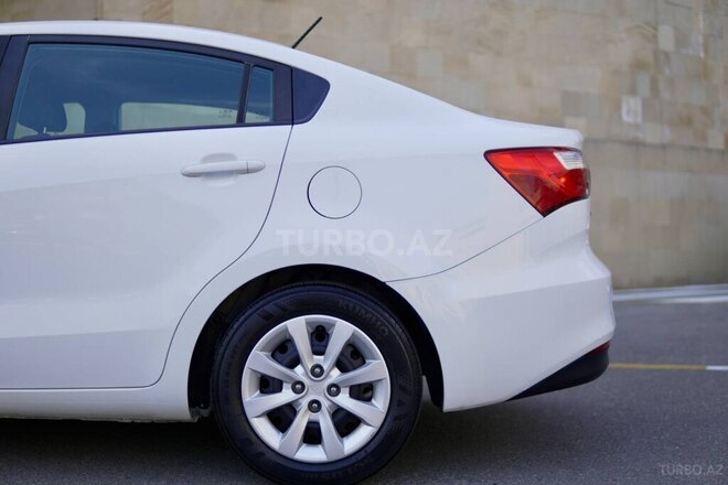 Kia Rio-13