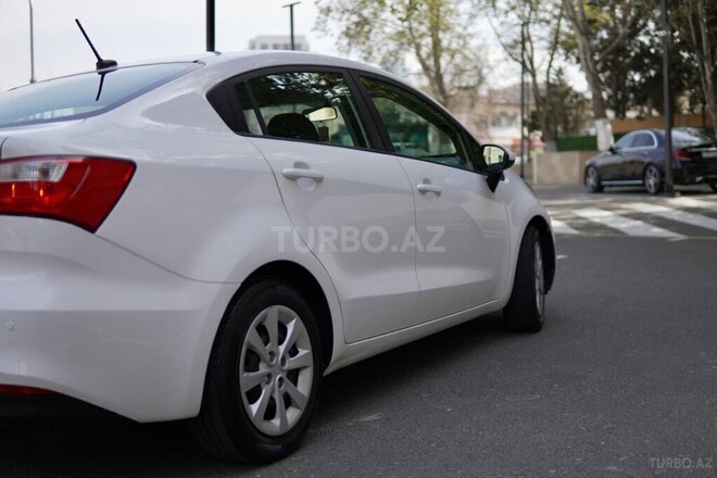 Kia Rio-14