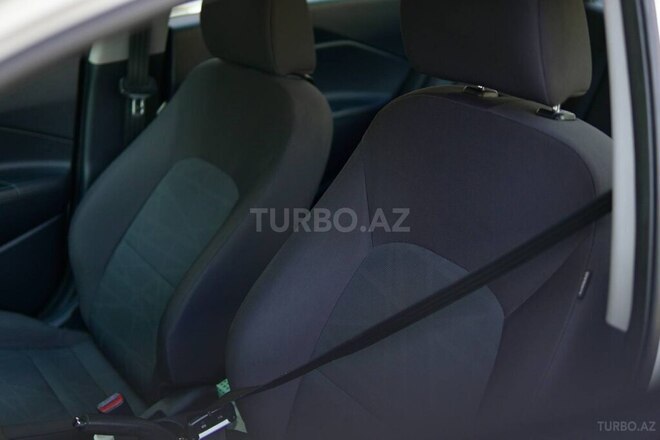 Kia Rio-21