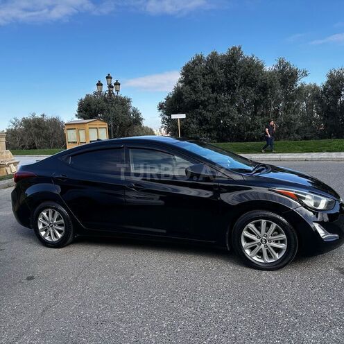 Hyundai Elantra-5