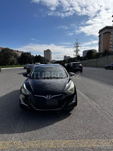 Hyundai Elantra-15