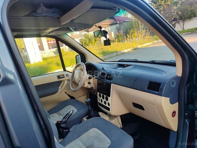 Ford Tourneo Connect-17