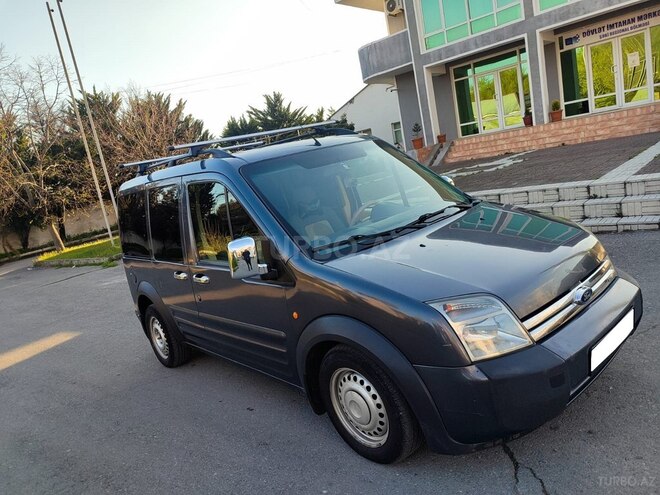 Ford Tourneo Connect-2