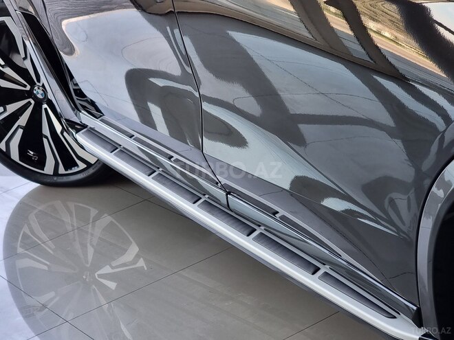 BMW X7-34