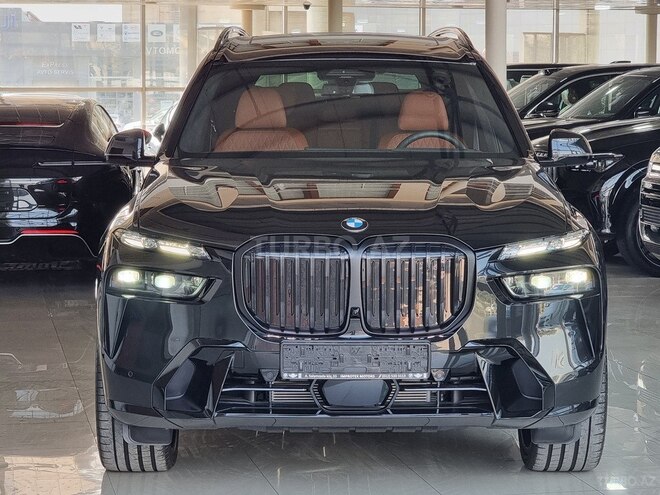 BMW X7-4