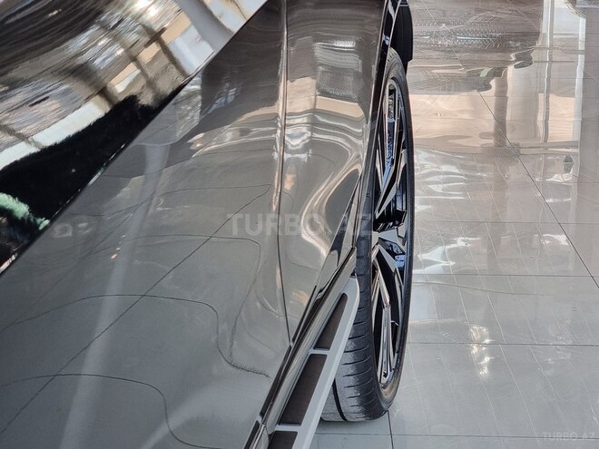 BMW X7-32