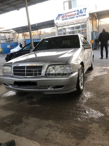 Mercedes C 200-5