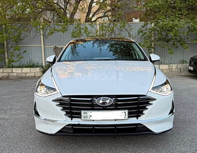 Hyundai Sonata-2