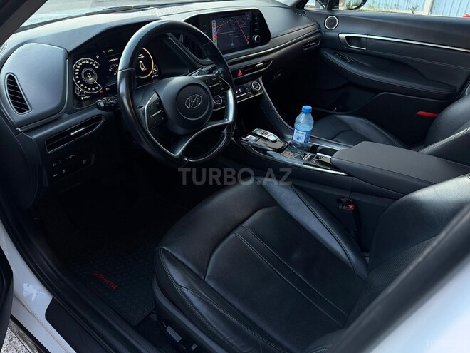 Hyundai Sonata-6