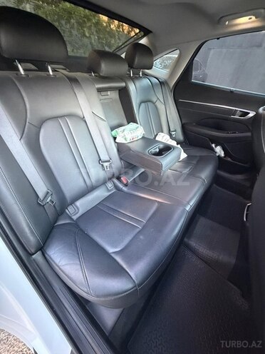 Hyundai Sonata-9