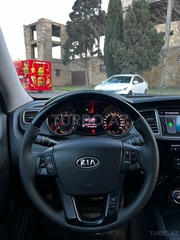 Kia Cadenza-9