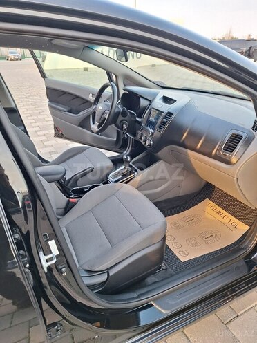 Kia Forte-10