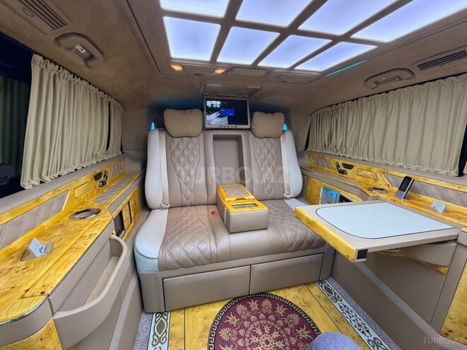 Mercedes V 250 2015, 32,000 km - 2.1 л - Bakı