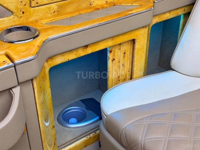 Mercedes V 250 2015, 32,000 km - 2.1 л - Bakı
