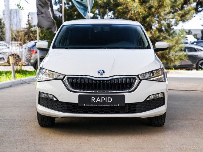 Skoda Rapid-1