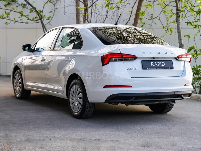 Skoda Rapid-3