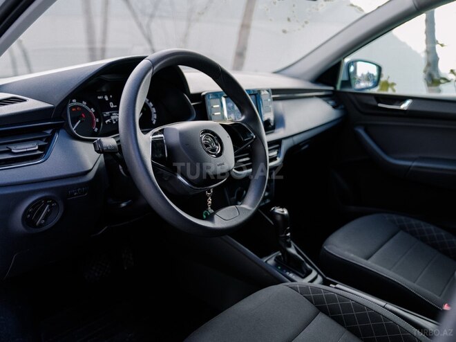 Skoda Rapid-13