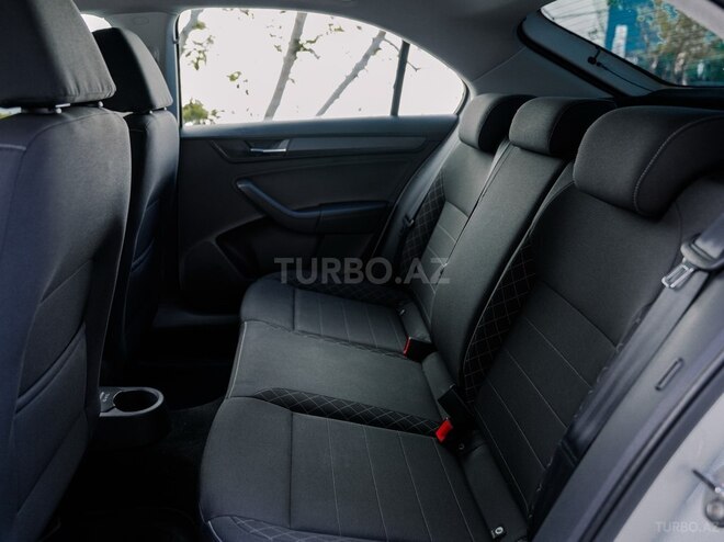 Skoda Rapid-19