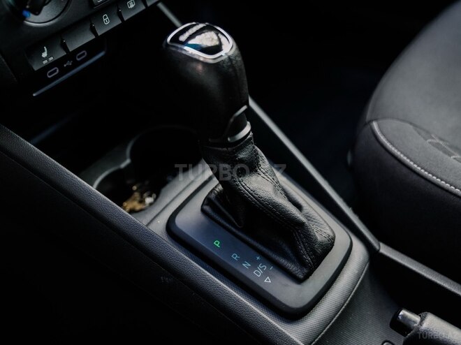 Skoda Rapid-14