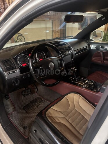 Volkswagen Touareg-9