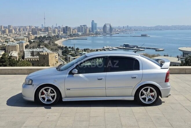 Opel Astra-2
