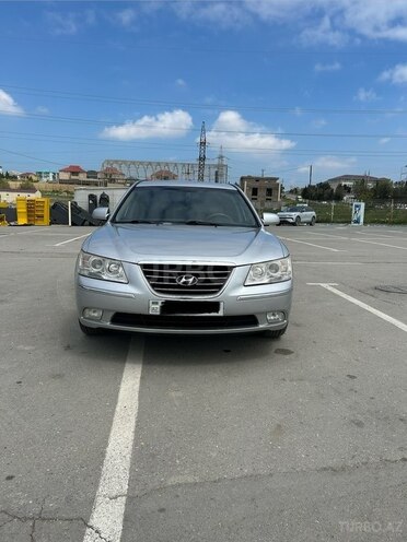 Hyundai Sonata-1