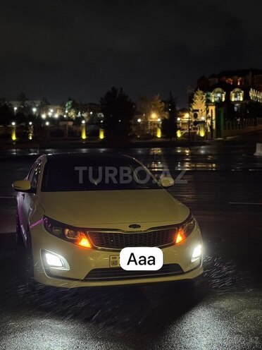 Kia K5-1