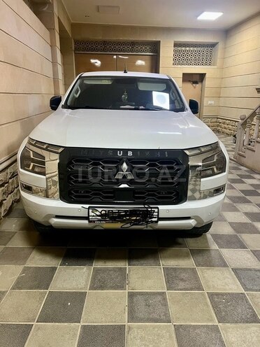 Mitsubishi L200-3