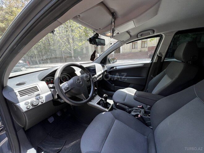 Opel Astra-12