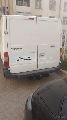 Ford Transit-9