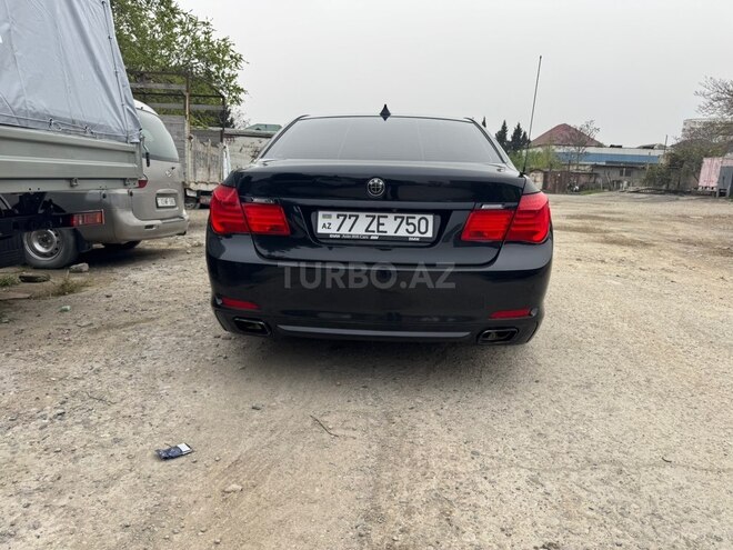BMW 750-2