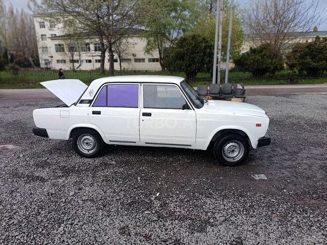 LADA (VAZ) 2107-4