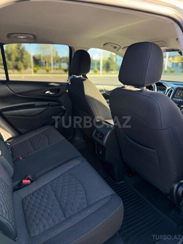 Chevrolet Equinox-8
