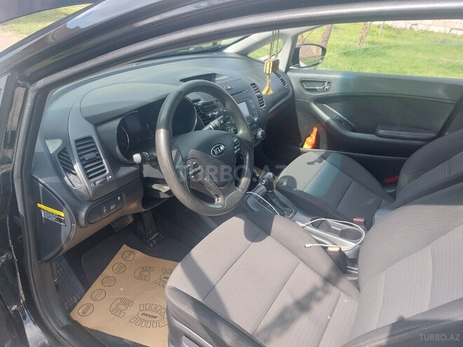 Kia Forte-10