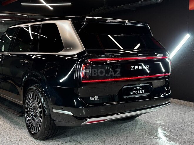 ZEEKR 9X-9
