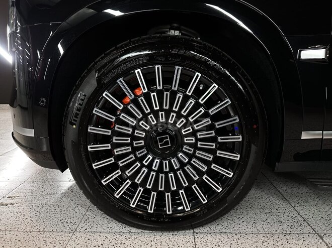 ZEEKR 9X-12