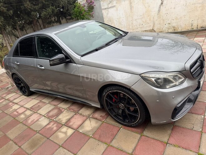 Mercedes E 220-4