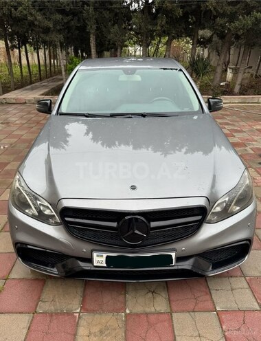 Mercedes E 220-2